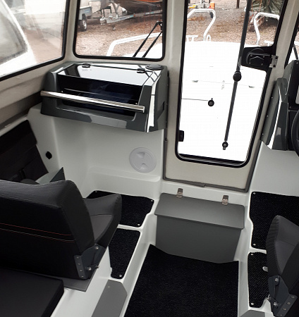 Катер Yamarin Cross 60 Cabin